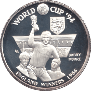 1994 SILVER PROOF WORLD CUP ONE DOLLAR USA - SILVER WORLD COINS - Cambridgeshire Coins