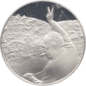 VE DAY CHURCHILL - WORLD COINS - Cambridgeshire Coins